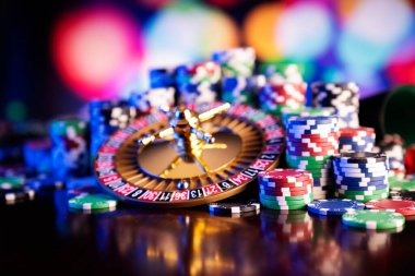 Hood vs Wolf betting interface on lek toto platform showing game information and stake input
